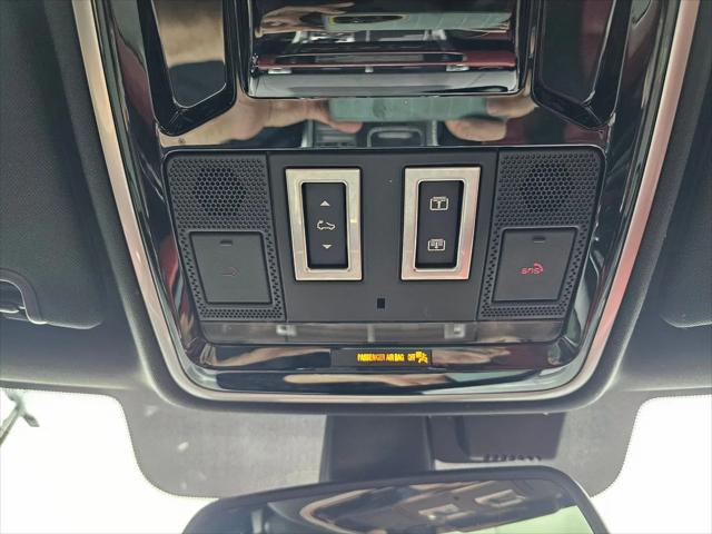 2016 Land Rover Range Rover Sport 5.0L V8 Supercharged SVR