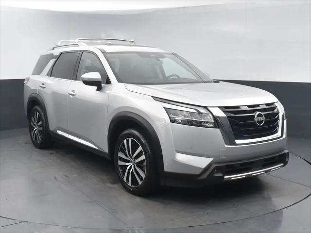 2023 Nissan Pathfinder Platinum FWD