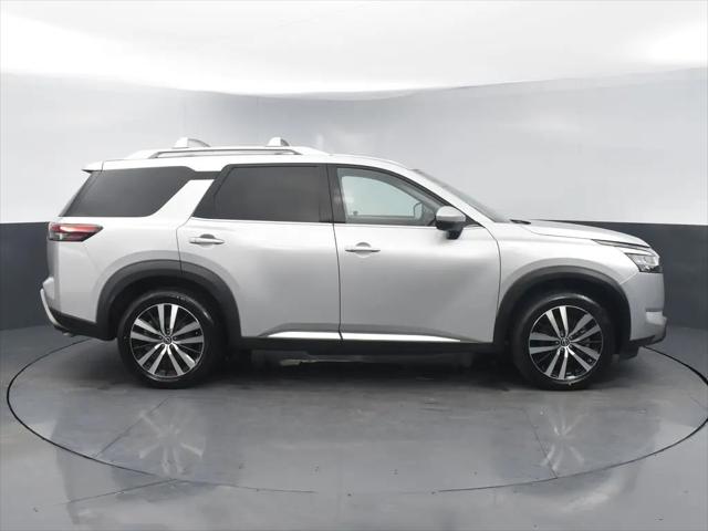 2023 Nissan Pathfinder Platinum FWD
