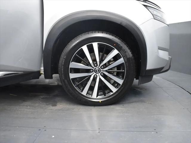 2023 Nissan Pathfinder Platinum FWD