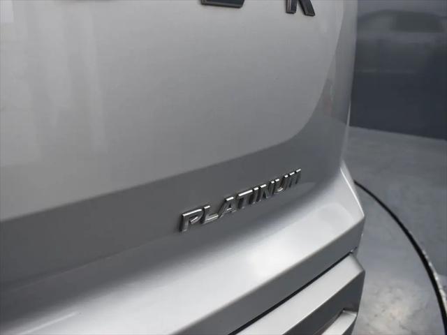 2023 Nissan Pathfinder Platinum FWD
