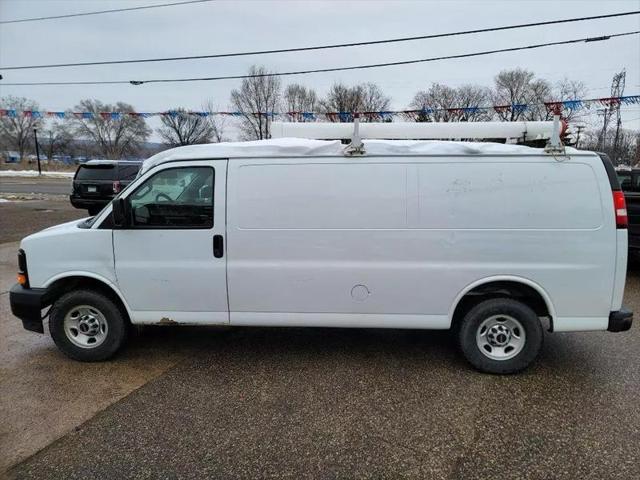 2017 GMC Savana 3500 Work Van