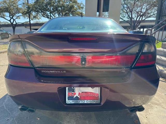 2005 Pontiac Bonneville GXP