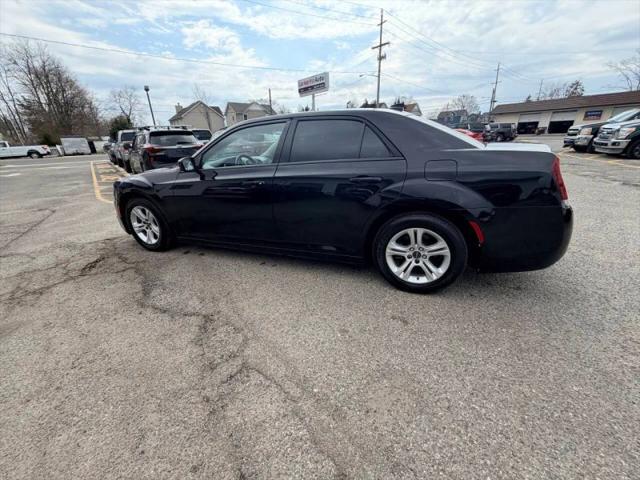 2019 Chrysler 300 Touring