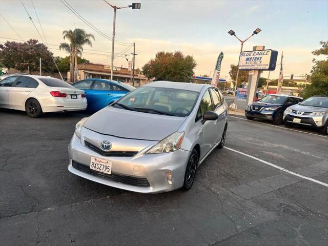 2014 Toyota Prius v Two for sale in Fremont, CA