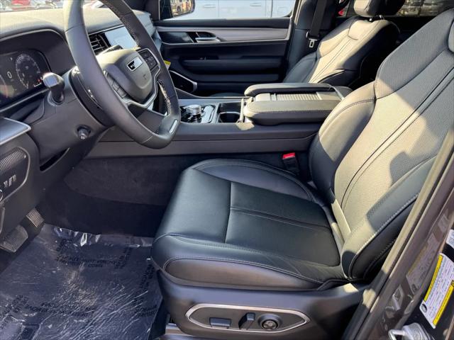 2025 Jeep Wagoneer 4x2