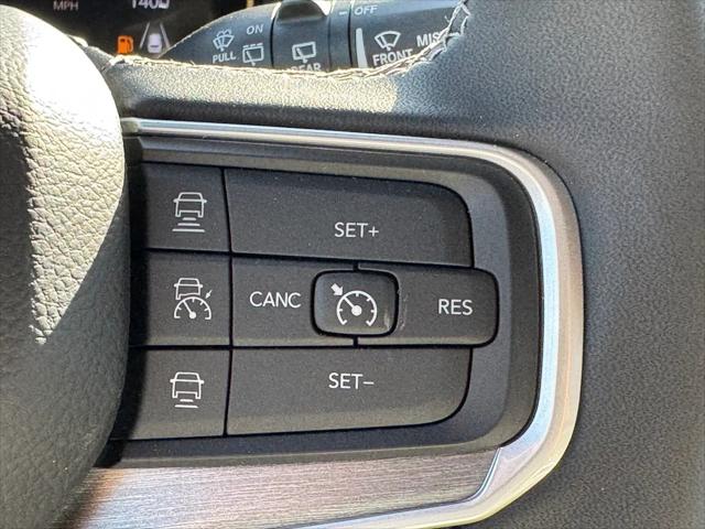 2025 Jeep Wagoneer 4x2