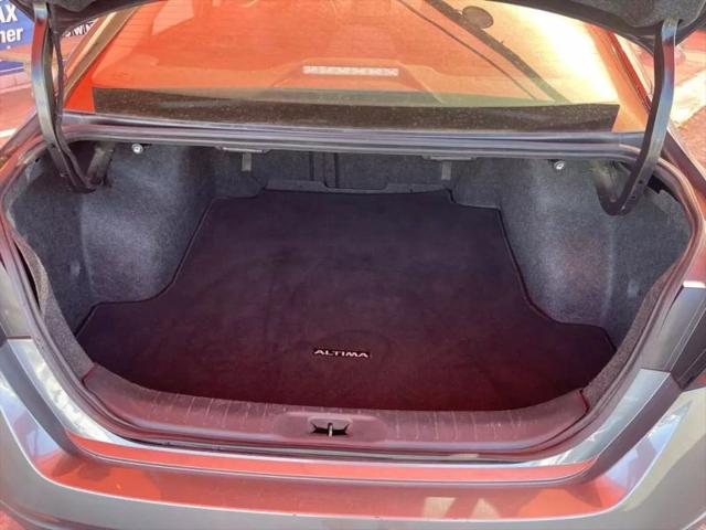 2022 Nissan Altima SV FWD