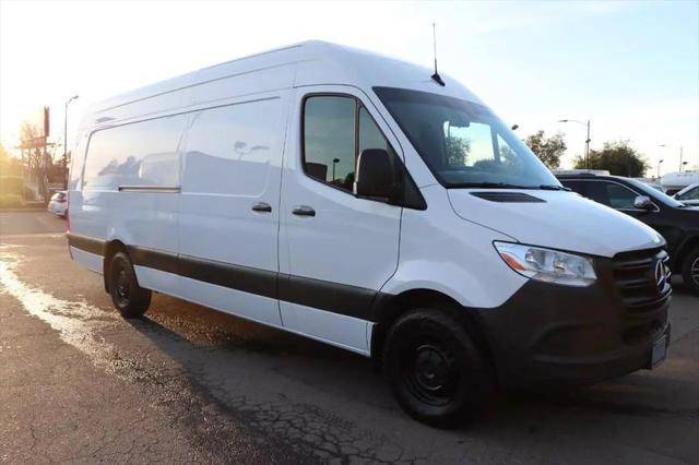 2023 Mercedes-Benz Sprinter 2500 High Roof 4-Cyl Diesel HO