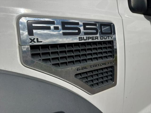 2008 Ford F-550 141 W.B.2D