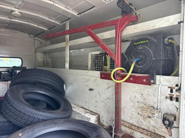 2008 Ford F-550 141 W.B.2D