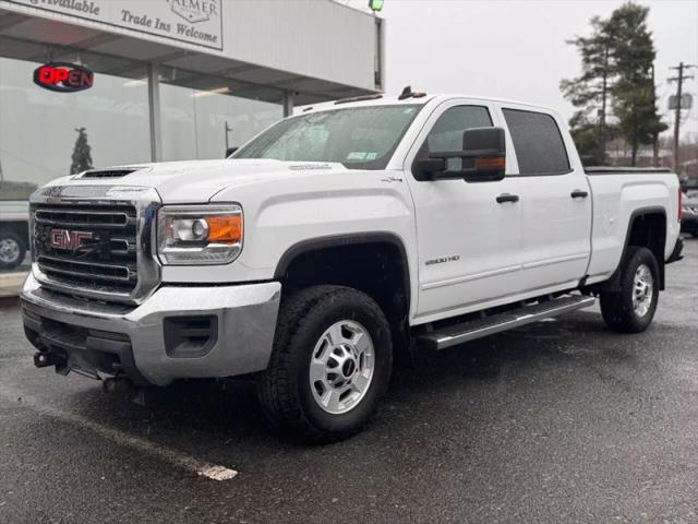 2017 GMC Sierra 2500HD Pickup 4D 8 ft