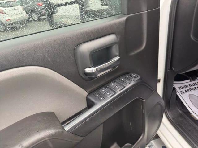 2017 GMC Sierra 2500HD Pickup 4D 8 ft