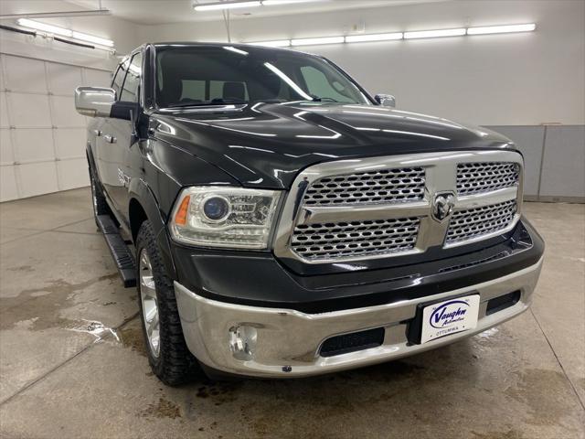 2018 RAM 1500 Laramie Crew Cab 4x4 64 Box
