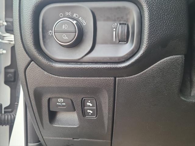 2021 Ram 1500 Big Horn Crew Cab 4x4 5'7" Box