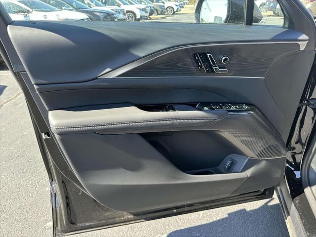 2025 Cadillac iQ Luxury 1 RWD