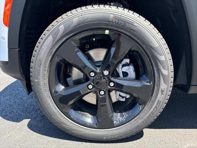2025 Jeep Grand Cherokee GRAND CHEROKEE L LIMITED 4X2