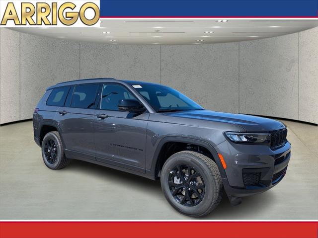 2025 Jeep Grand Cherokee GRAND CHEROKEE L ALTITUDE 4X4