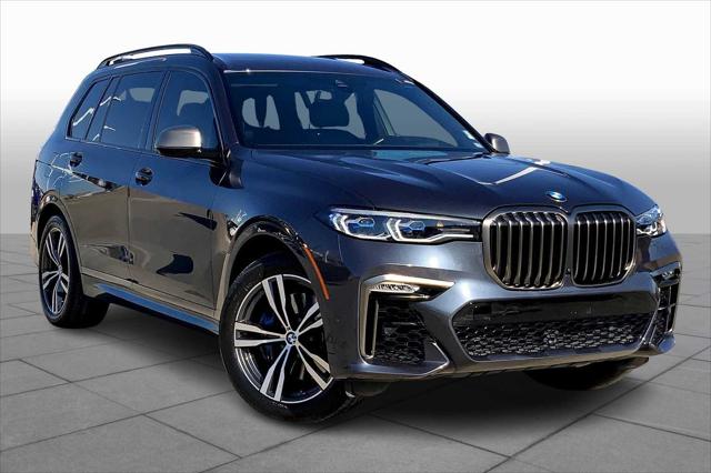 2022 BMW X7 M50i