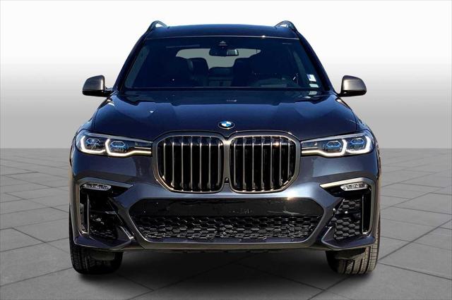 2022 BMW X7 M50i