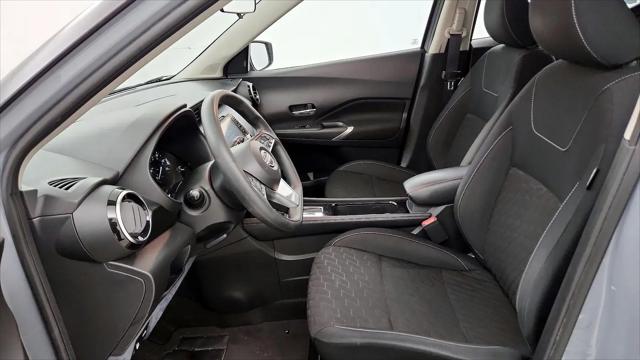 2022 Nissan Kicks SV Xtronic CVT