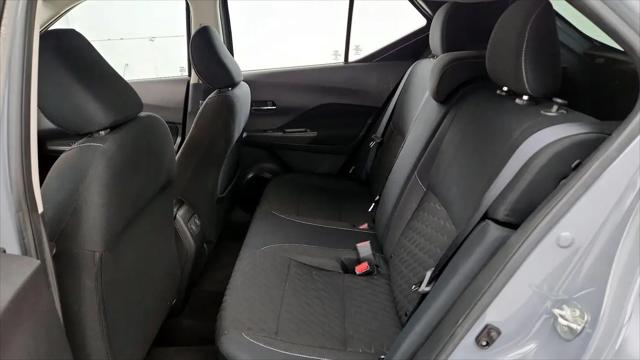 2022 Nissan Kicks SV Xtronic CVT