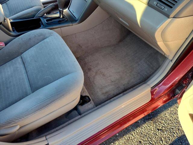 2005 Toyota Camry LE V6