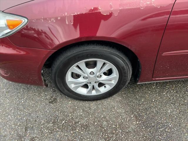 2005 Toyota Camry LE V6