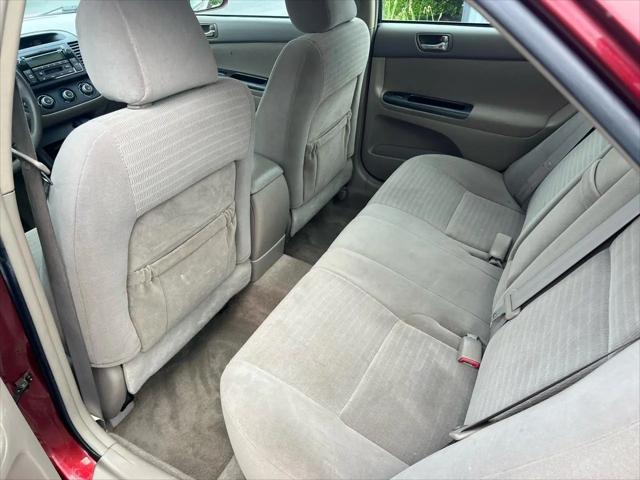 2005 Toyota Camry LE V6