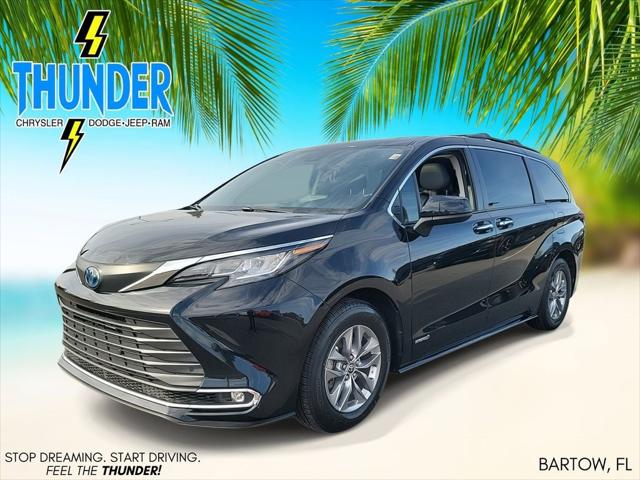 2021 Toyota Sienna XLE