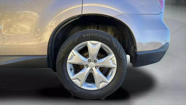 2015 Subaru Forester 2.5i