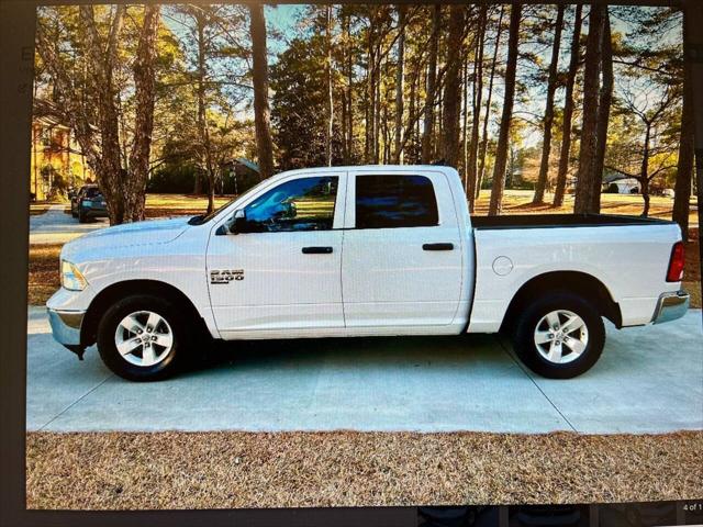 2022 Ram 1500 Classic SLT Crew Cab 4x2 5'7" Box