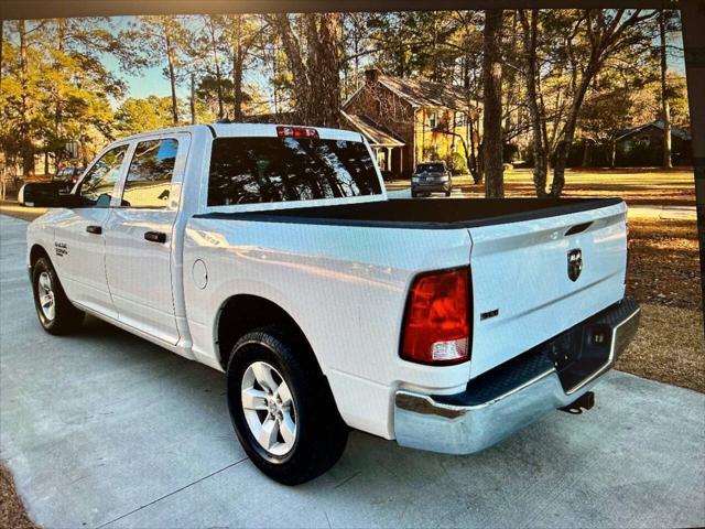 2022 Ram 1500 Classic SLT Crew Cab 4x2 5'7" Box