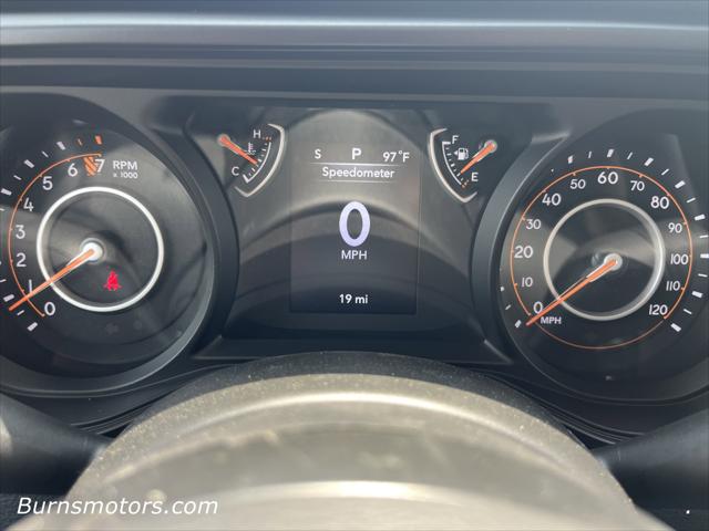 2025 Jeep Gladiator GLADIATOR NIGHTHAWK 4X4