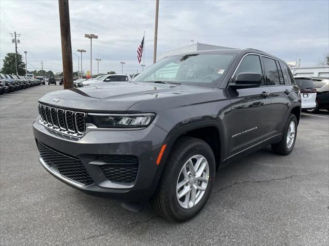2025 Jeep Grand Cherokee GRAND CHEROKEE LAREDO X 4X4