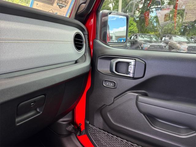 2025 Jeep Wrangler 4-Door Summit 4x4