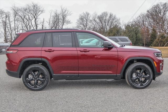 2025 Jeep Grand Cherokee GRAND CHEROKEE LIMITED 4X4