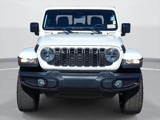2025 Jeep Gladiator GLADIATOR NIGHTHAWK 4X4 2025 Jeep Gladiator GLADIATOR NIGHTHAWK 4X4