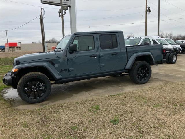 2025 Jeep Gladiator GLADIATOR NIGHTHAWK 4X4