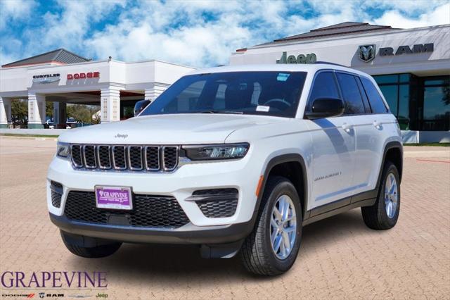2025 Jeep Grand Cherokee GRAND CHEROKEE LAREDO X 4X4