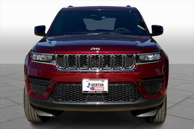 2025 Jeep Grand Cherokee GRAND CHEROKEE LAREDO X 4X4