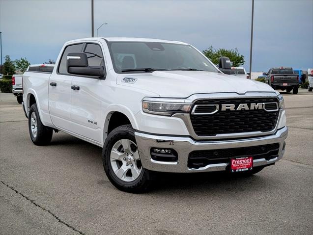2025 RAM Ram 1500 RAM 1500 BIG HORN CREW CAB 4X4 64 BOX