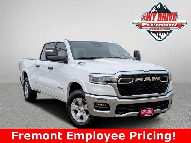 2025 RAM Ram 1500 RAM 1500 BIG HORN CREW CAB 4X4 64 BOX