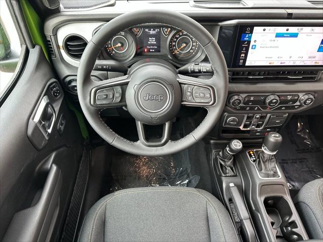 2025 Jeep Wrangler 4-Door Willys 4x4