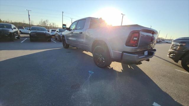 2025 RAM Ram 1500 RAM 1500 LARAMIE CREW CAB 4X4 64 BOX