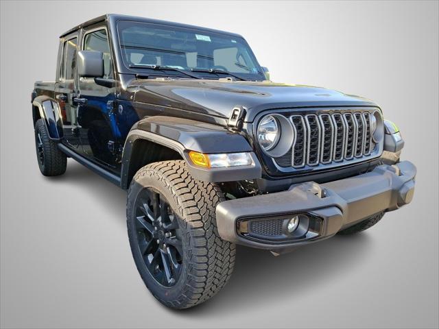 2025 Jeep Gladiator GLADIATOR NIGHTHAWK 4X4