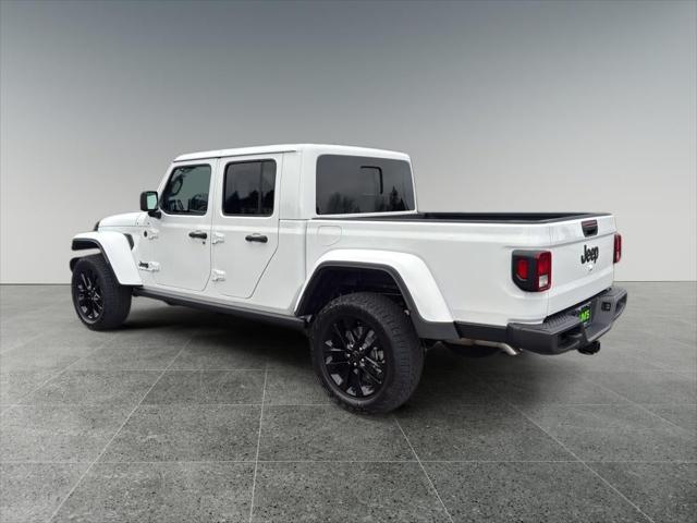 2025 Jeep Gladiator GLADIATOR NIGHTHAWK 4X4