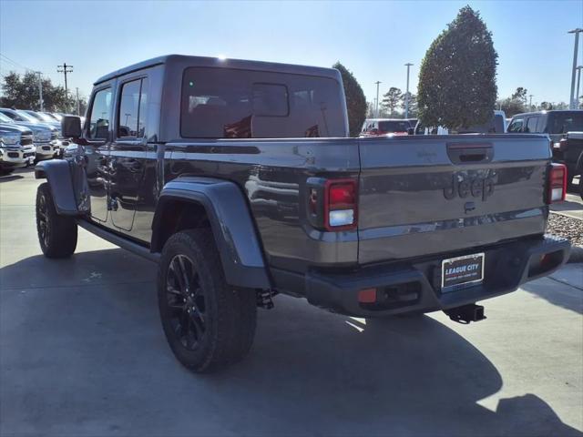 2025 Jeep Gladiator GLADIATOR NIGHTHAWK 4X4