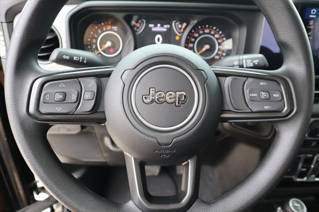 2025 Jeep Gladiator GLADIATOR NIGHTHAWK 4X4