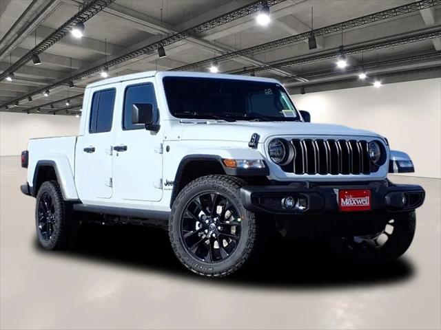2025 Jeep Gladiator GLADIATOR NIGHTHAWK 4X4